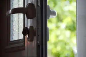Reinitiating talk with police trumps Miranda protection in Virginia- Image of door ajar